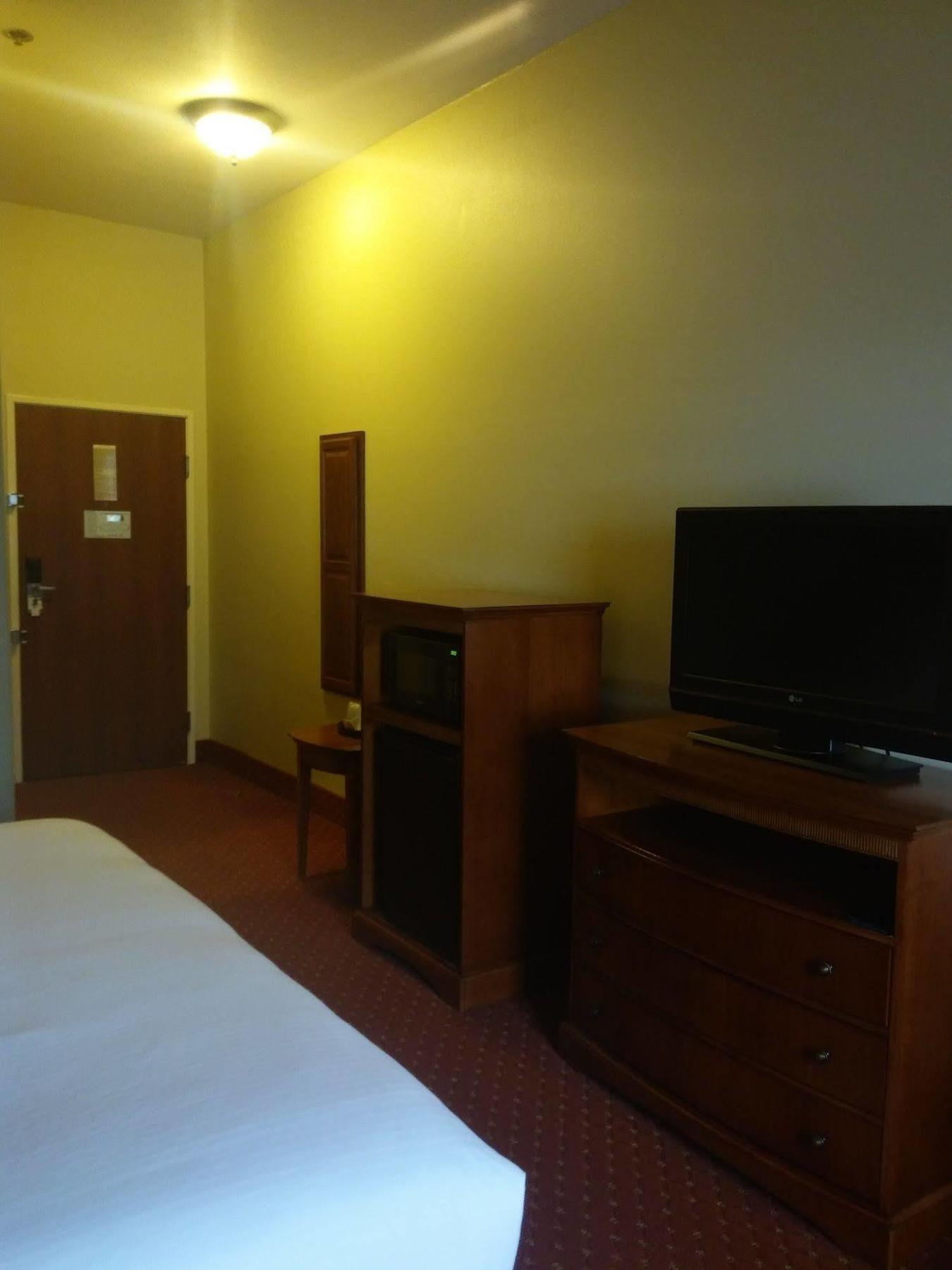 Oyo Townhouse Airport Hotel Oklahoma City